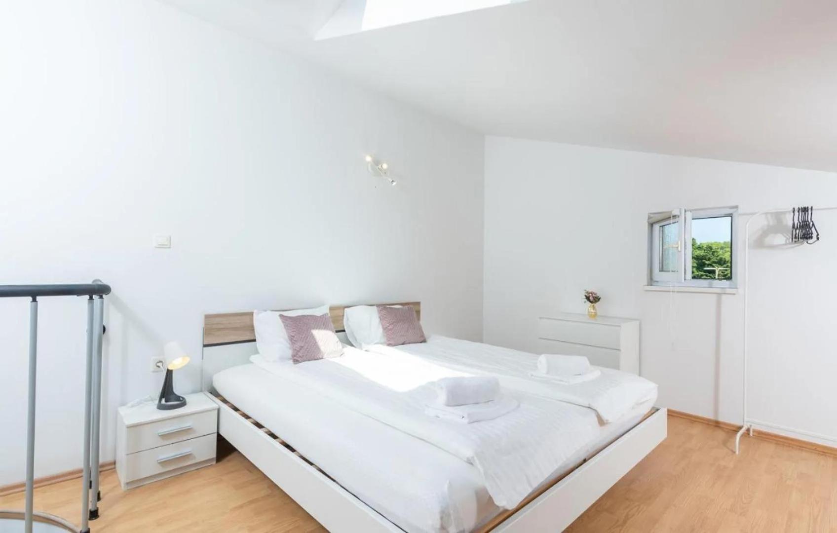 Apartment Near The Center/Beach Pula Buitenkant foto